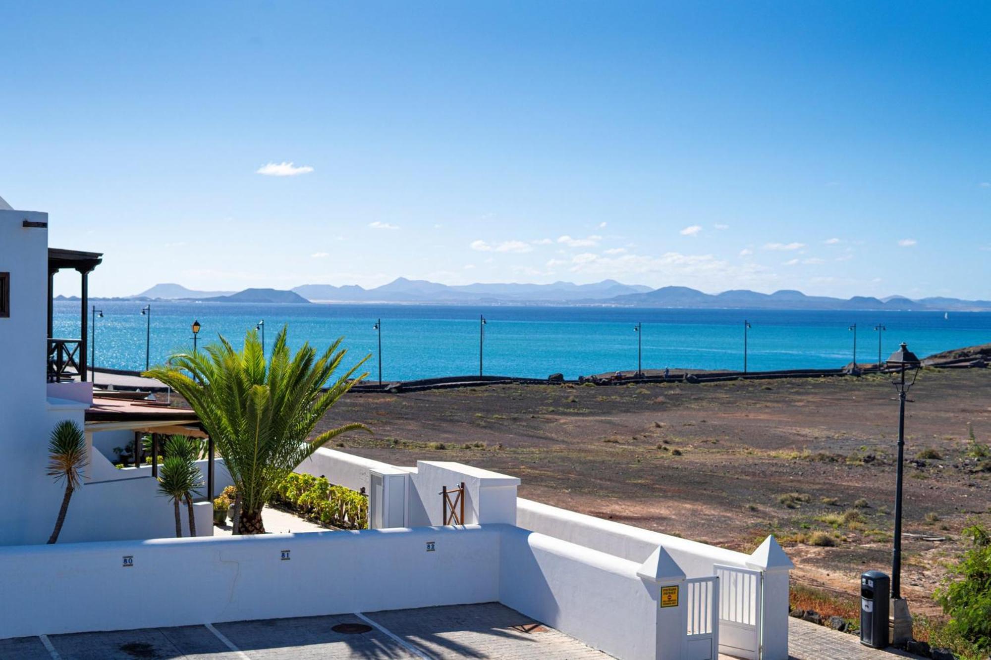 Villa Galway Bay: Detached Lanzarote Villa with Stunning Views Playa Blanca  Exterior photo